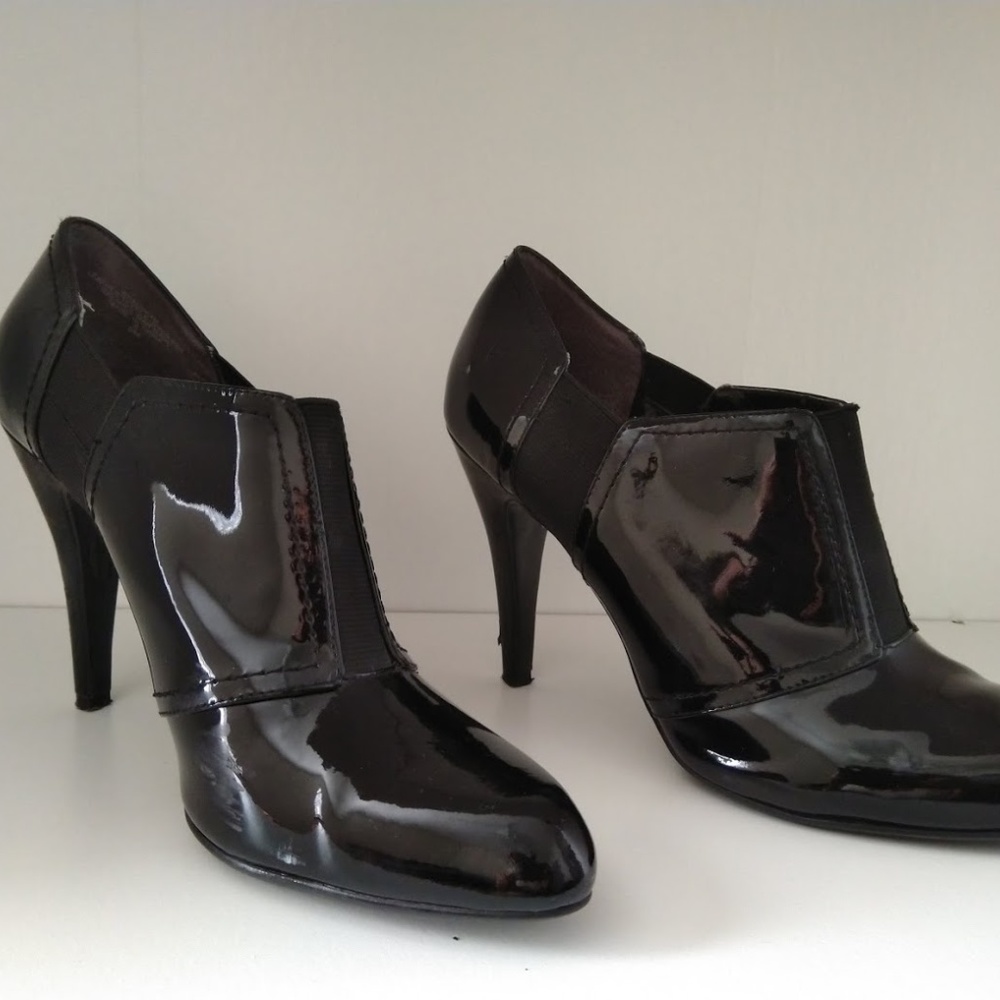 Nine West Ankle Bootie SZ 9